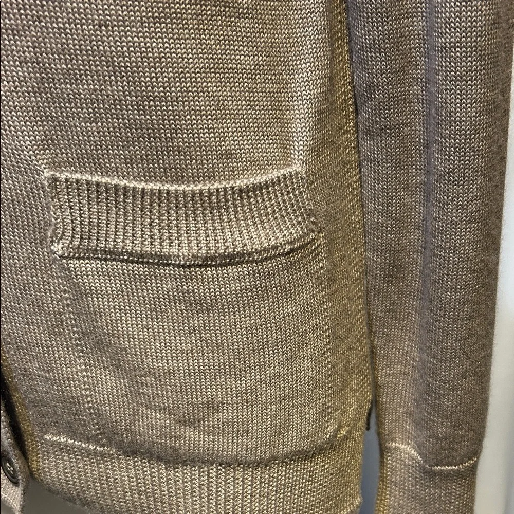 G Elegant Beige Button-Up Cardigan - Picture 4 of 10